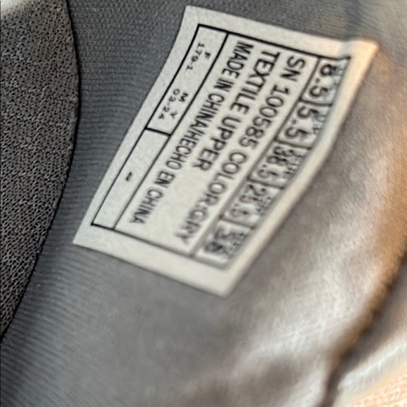 Stylish Gray Slip-On Shoes - Picture 9 of 10